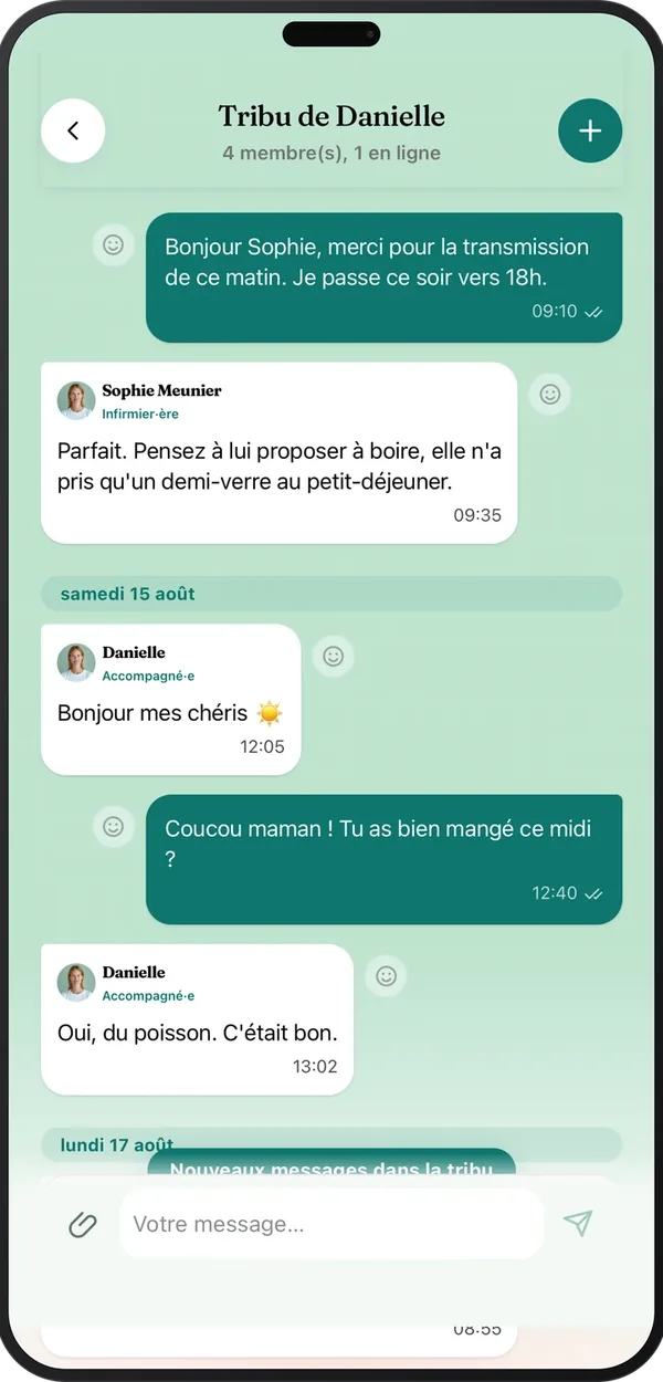 Messagerie de la tribu de Danielle Tribulys : échange avec Sophie Meunier infirmière sur l'hydratation, et message de Danielle